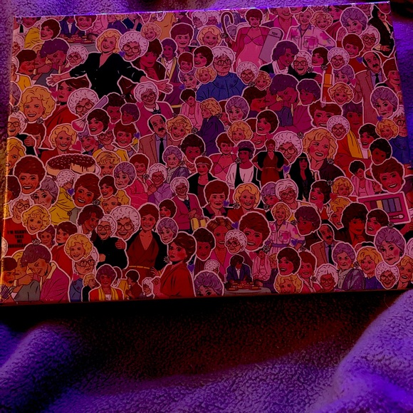New in box “Golden Girls Puzzle”.  500 pieces. - Picture 1 of 3